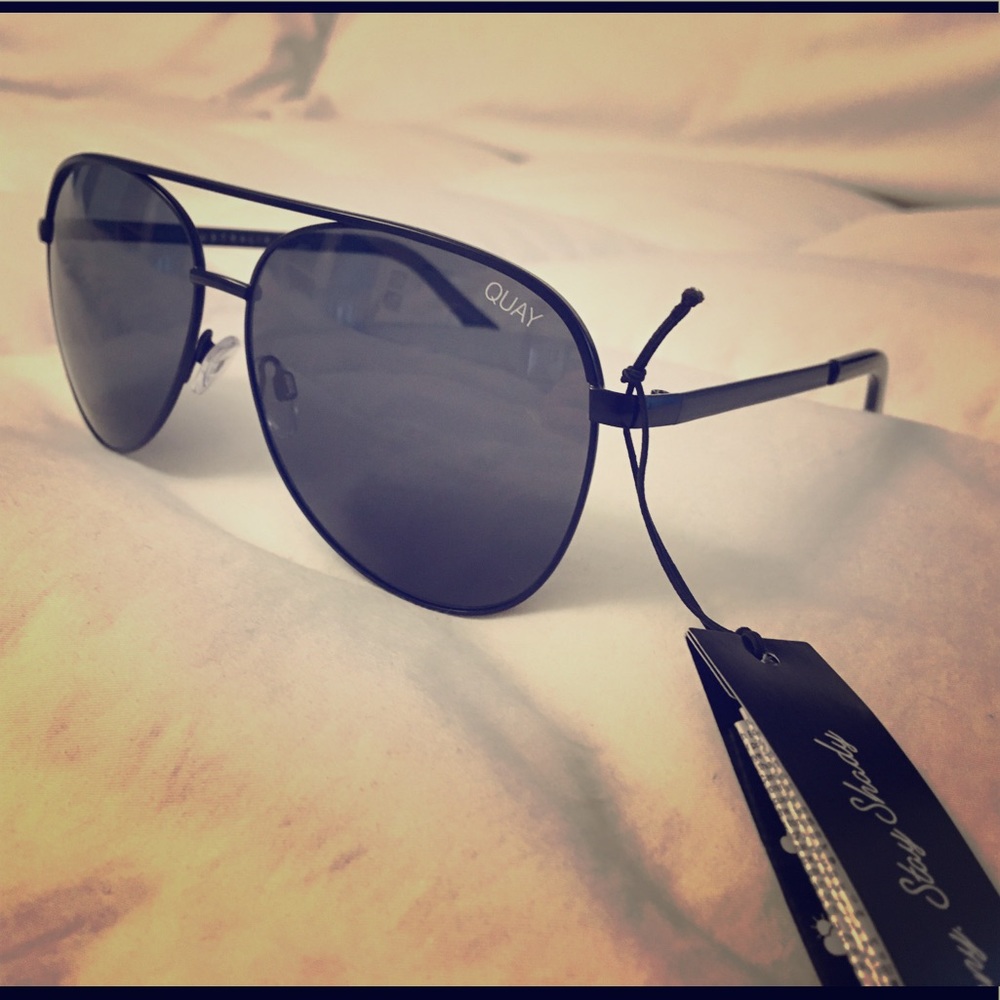 Quay Vivienne Aviator Sunglasses